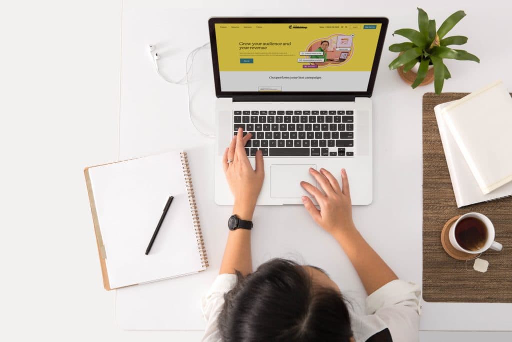 Contact form on a career site allowing candidates to ask questions and send spontaneous applications